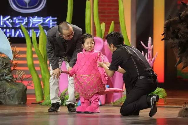 天生喜剧人的不是幽默天性而是生长环境pg电子游戏网站东北萌娃集体开挂造就(图5) 天生喜剧人的不是幽默天性而是生长环境pg电子游戏网站东北萌娃集体开挂造就(图5)